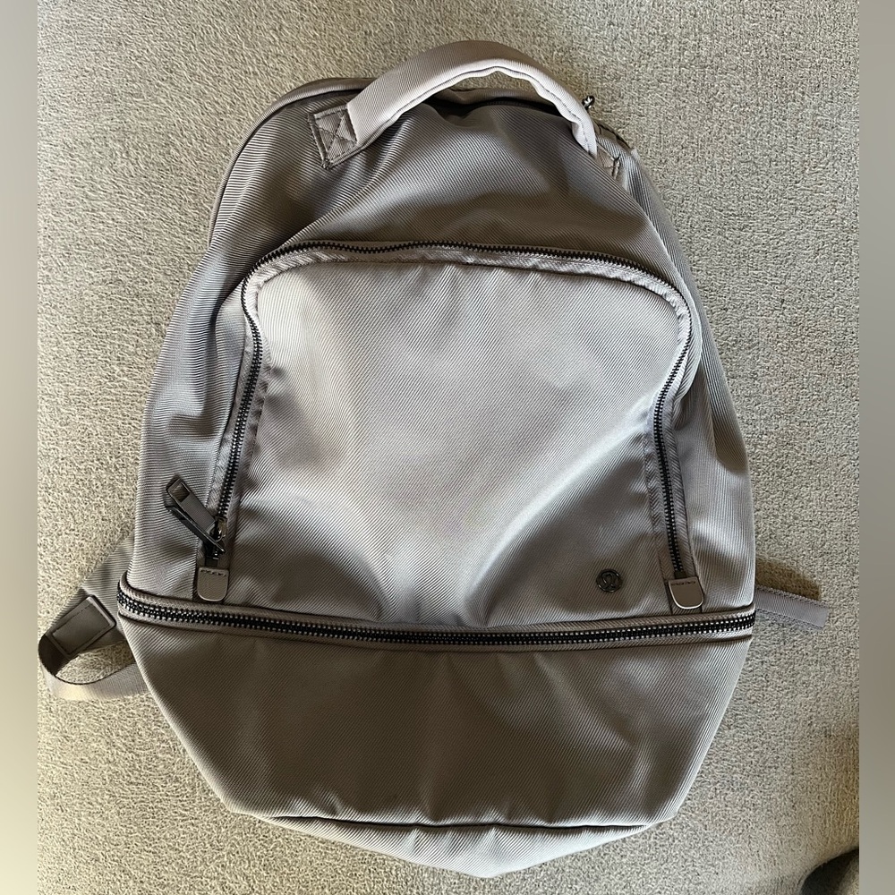 Lululemon city adventurer backpack